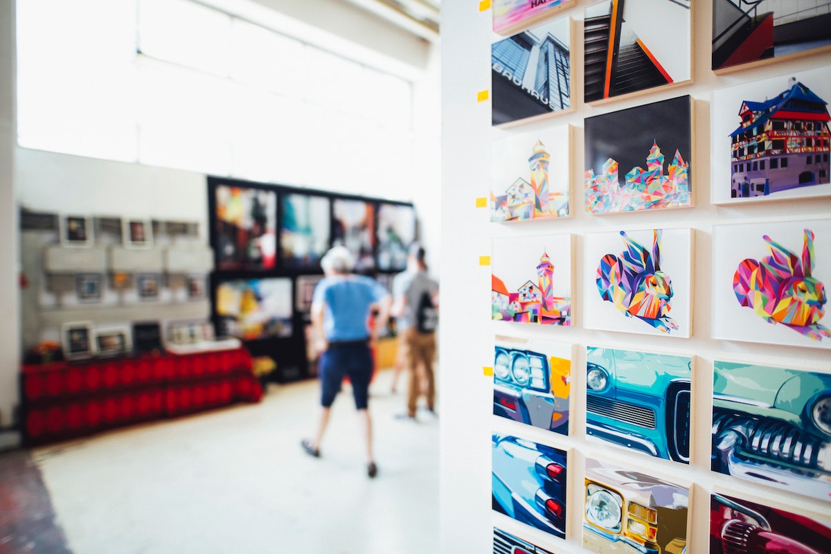 art-art-exhibition-art-gallery-2559741 art-art-exhibition-art-gallery-2559741